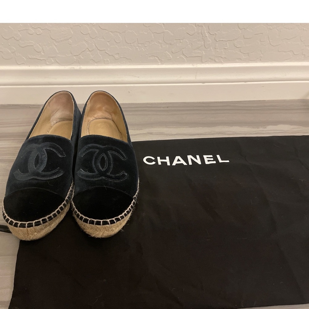 Chanel Dark Navy Velvet Espadrilles - Picture 13 of 13